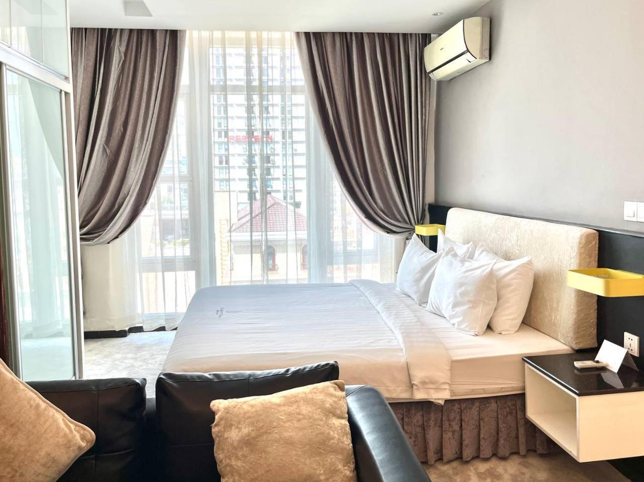 פנום פן Naki Suites @ Silvertown מראה חיצוני תמונה